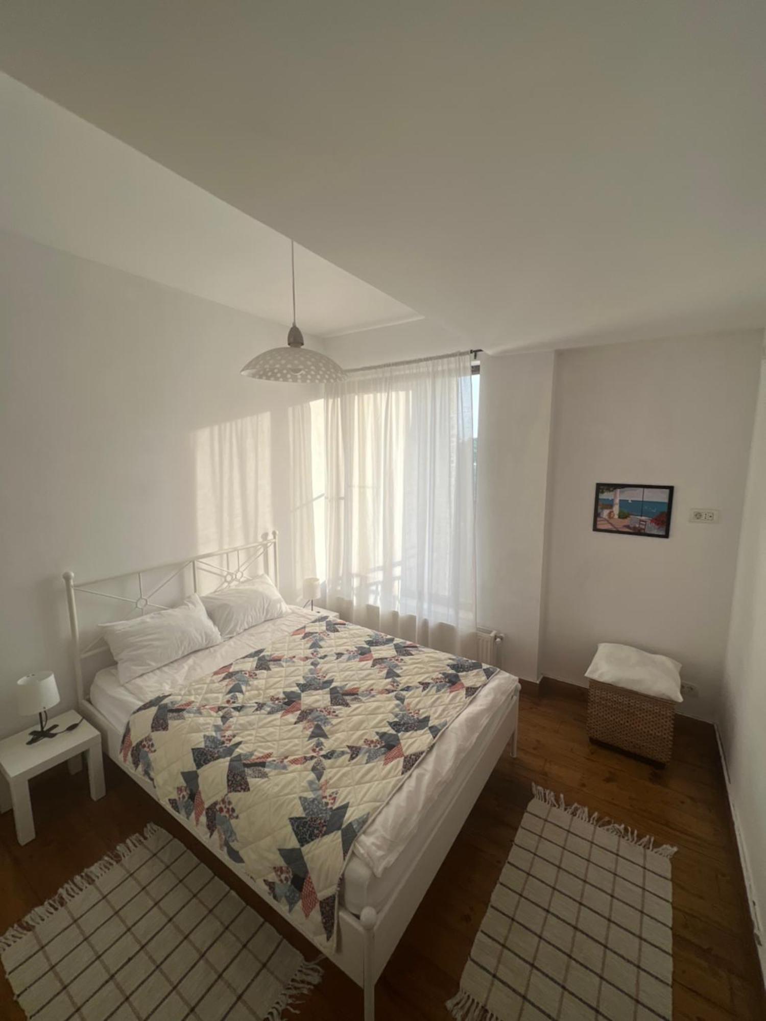Lovely Apartment In Villa In Bucureşti Ngoại thất bức ảnh